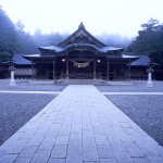 彌彦神社