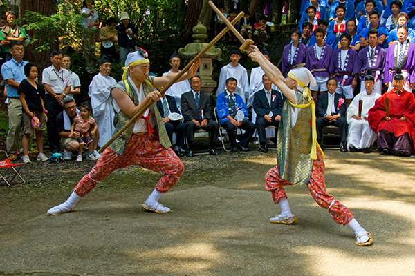 妙高山関山神社火祭り